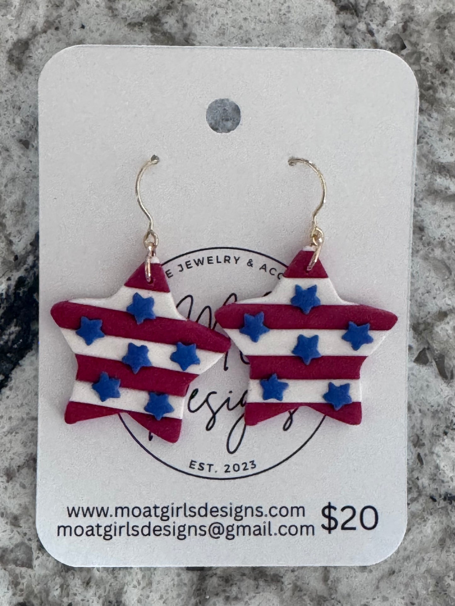 USA πΊπΈ Dangles