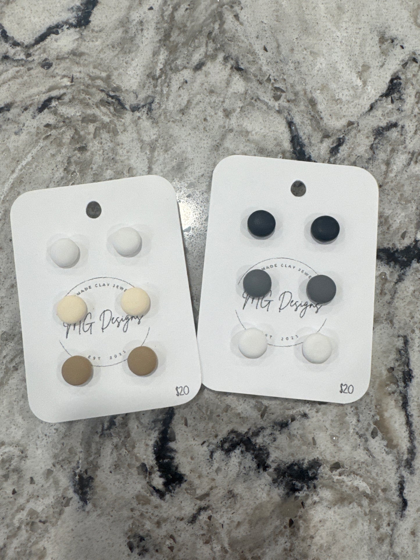 Neutral Studs