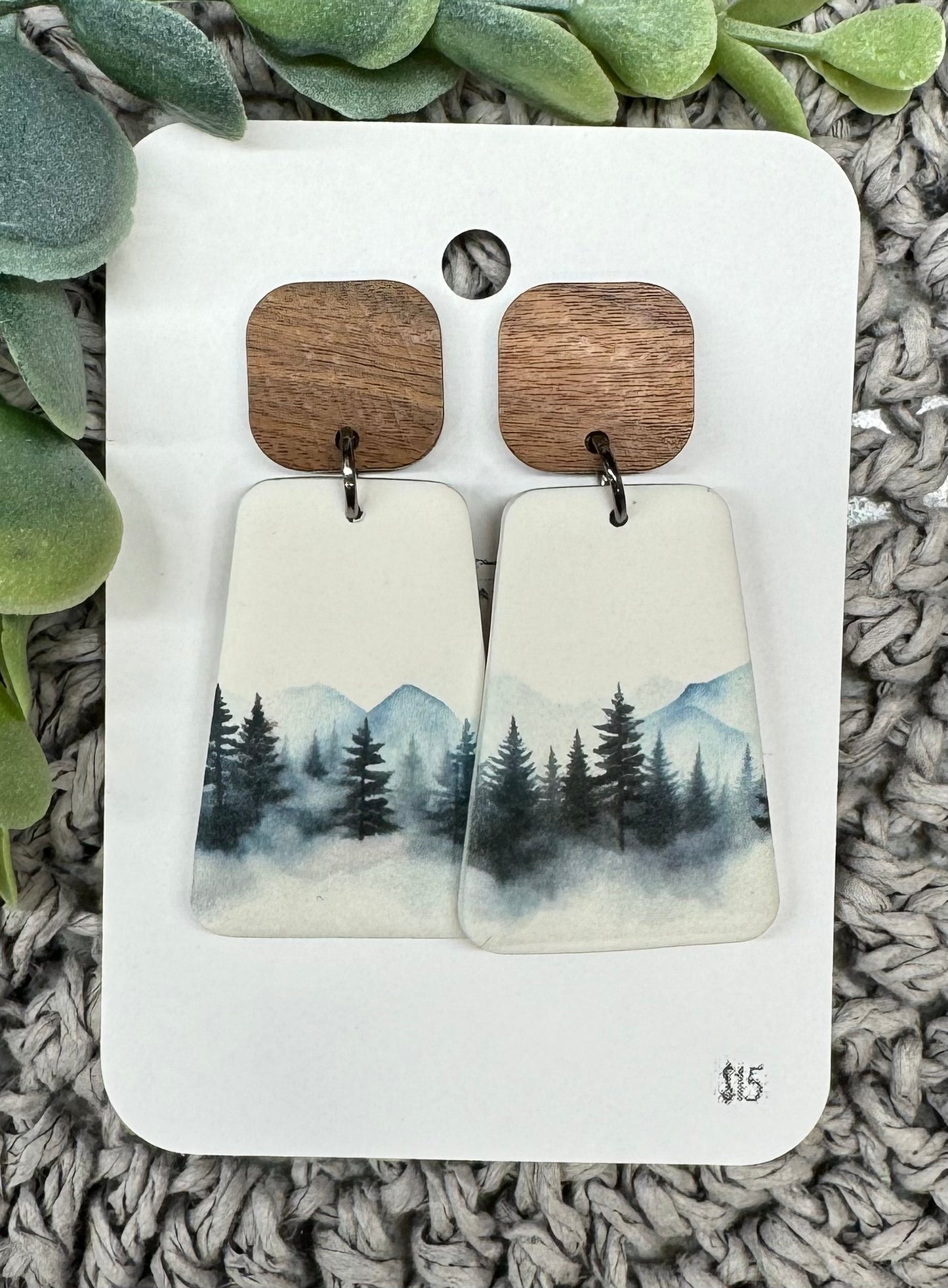 Large Forest Dangles