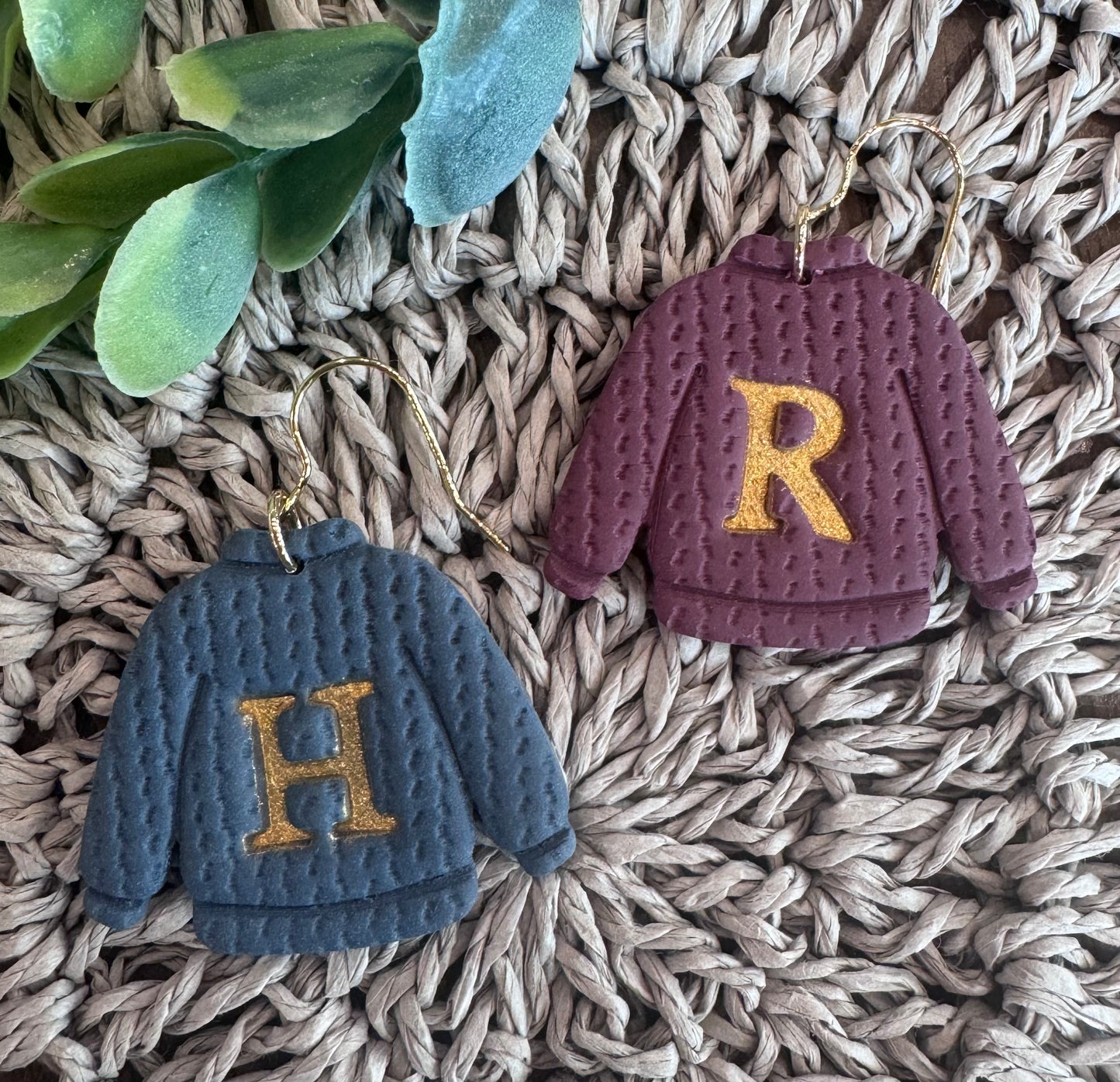 H&R Sweaters