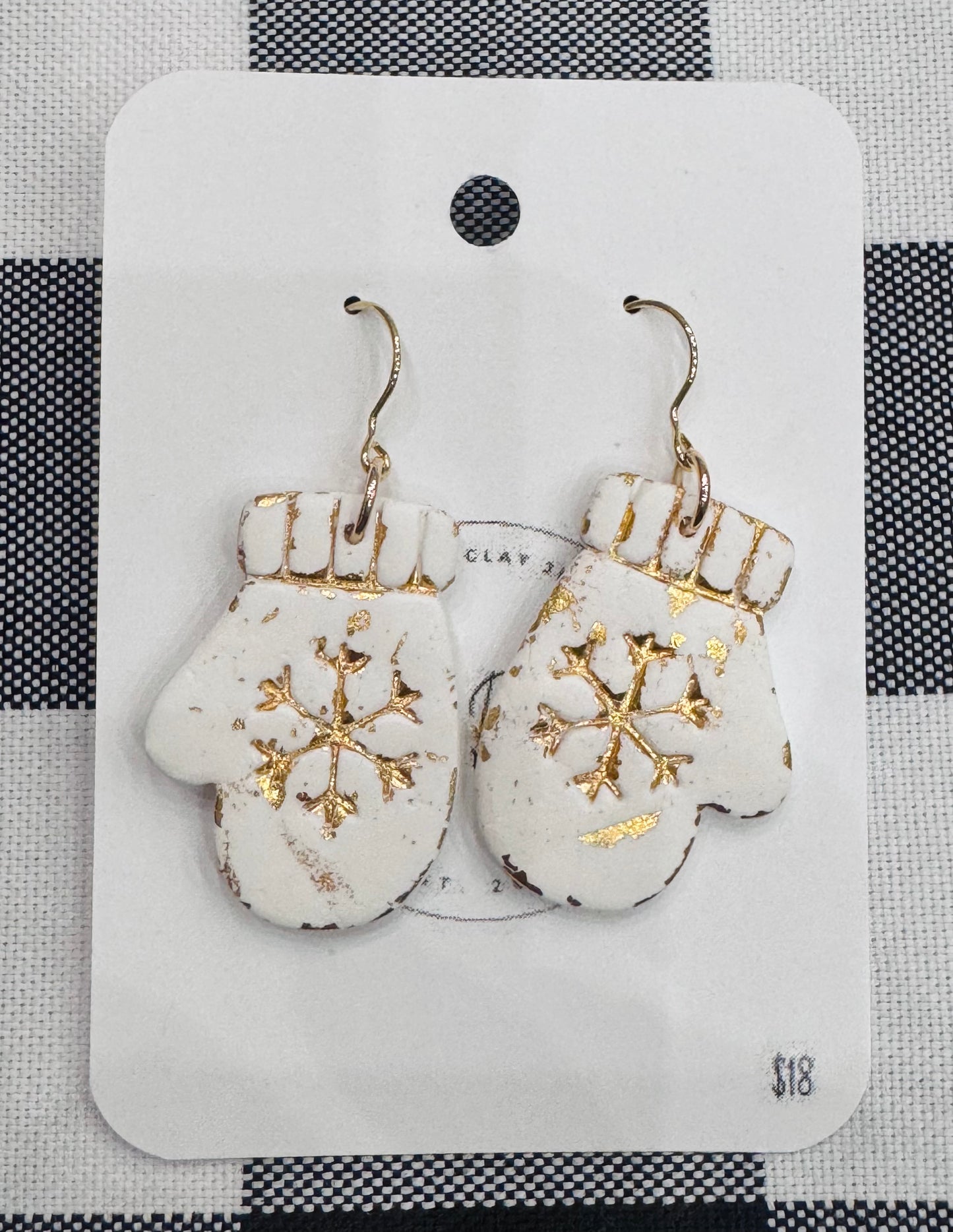 White Glove Gold Accent